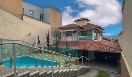 Casa à venda, 3 quartos, 2 suítes, 5 vagas, Camargos - Belo Horizonte/MG
