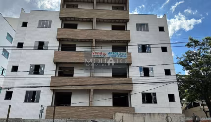 Área privativa à venda, 3 quartos, 1 suíte, 2 vagas, Cabral - Contagem/MG