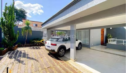 Casa de 4 Quartos, Bairro Trevo 4 vagas de garagem