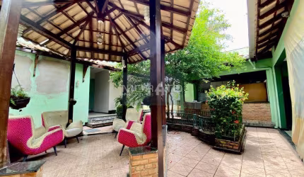 Casa à venda, 6 quartos, 4 suítes, 5 vagas, Cabral - Contagem/MG