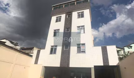 Apartamento com 2 quartos com área privativa e 1 vaga no bairro Santa Maria.