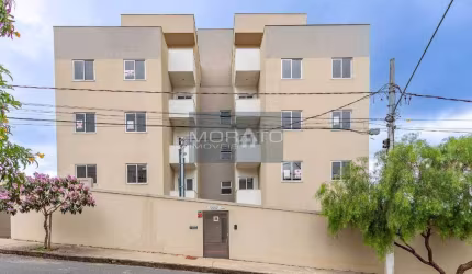 Apartamento 02 Quartos com varanda e 01 Vaga Bairro Cabral