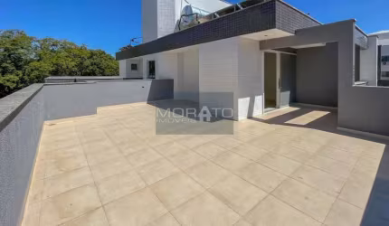 Cobertura Exclusiva com 3 Quartos, 3 Banheiros, Suíte e 3 Vagas de Garagem no Encantador Bairro Itapoã