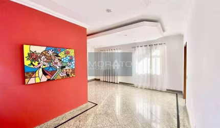 Apartamento um por andar com quatro quartos (sendo um suíte ), três banheiros e duas vagas no Bandeirantes