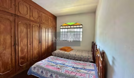 Casa Com Habite-se 3 quartos, no bairro colorado.