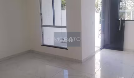 Casa Geminada 03 Quartos, Suíte, 1 Vaga no Bairro Vila Clóris