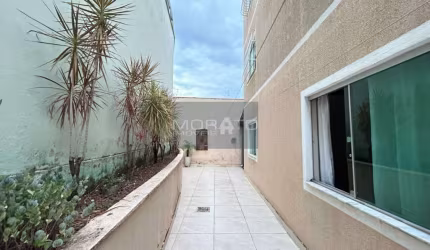 Ampla área privativa em U de 03 quartos com suíte em excelente localização no Bairro Cabral