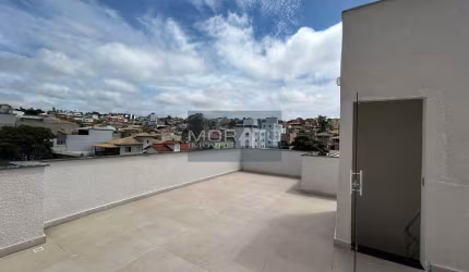Cobertura de 02 quartos com suíte em excelente localização no Bairro Xangri-lá