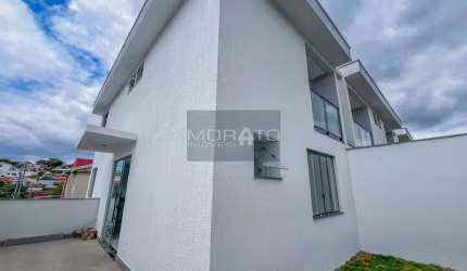 Casa com 3 quartos, 2 vagas de garagem no bairro Santa Amélia, Belo Horizonte.