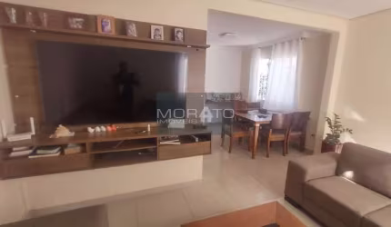 Casa 3 Quartos, 1 Suíte, 3 Vagas de Garagem no Bairro Santa Amélia