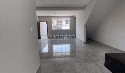 Casa 3 Quartos, Suíte, 4 Vagas de Garagem no Bairro Lúcio de Abreu