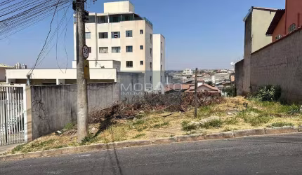 Lote 360m² no Arvoredo II
