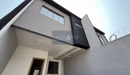 Casa Geminada 3 Quartos, 1 Suíte, 2 Vagas de Garagem no Bairro Cândida Ferreira