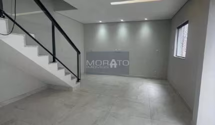 Casa 03 Quartos, 3 Banheiros, 3 Vagas de Garagem, no Bairro Riacho das Pedras
