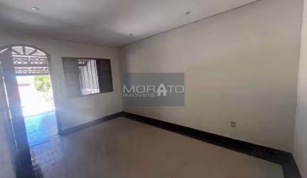 Casa 3 Quartos, Vaga de Garagem Ampla, no Bairro Céu Azul
