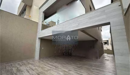 Casa 3 Quartos, 1 Suíte, 4 Vagas no Bairro Europa