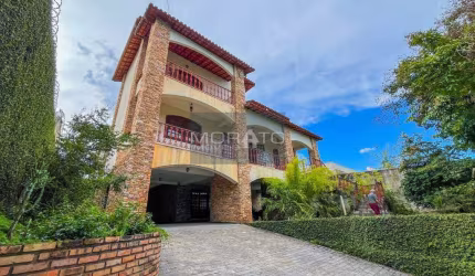Casa 5 quartos 2 suítes 12 vagas no Bairro Bandeirantes em Belo Horizonte.