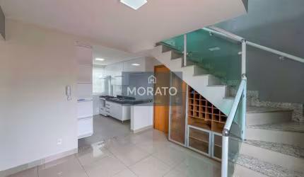 Cobertura com 3 quartos sendo 1 suíte com 2 vagas de garagem no Bairro Itapoã.