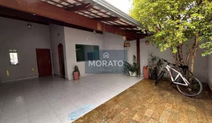 Casa 3 Quartos, Suíte, 03 Vagas, no Bairro Planalto