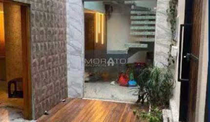 Casa triplex 5 Quartos, 3 Suítes, 2 Vagas. Três Barras- Contagem.