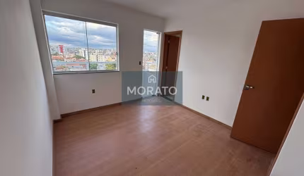 Apartamento 3 Quartos sendo 1 Suíte com varanda e 2 Vagas no bairro Santa Cruz.