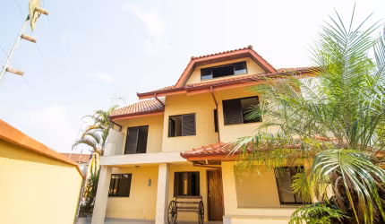 Excelente Quadruplex no Mossunguê para venda ou locação | 349 m² construídos | Terreno de 400 m²