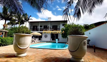 Casa a 150m da Praia de Taquaras em BC