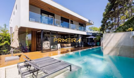 Casa alto padrão 4 suítes,6 vagas - Campo Comprido