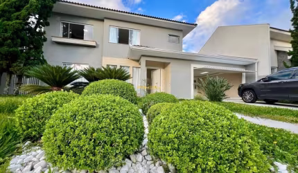 Casa de 290m² à venda em São José dos Pinhais