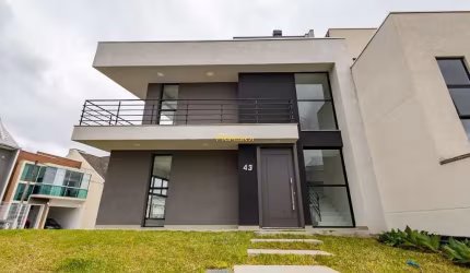 Triplex à venda no Condomínio Bom Pastor