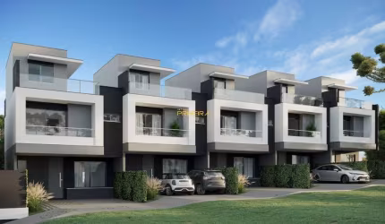 Sobrado tripel de 157m² à venda no bairro Ahú