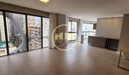 Apartamento de alto padrão com 03 suítes  à venda, Centro, Balneário Camboriú, SC