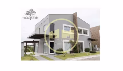 Casa de alto padrão em condomínio fechado com 3 dormitórios à venda!
