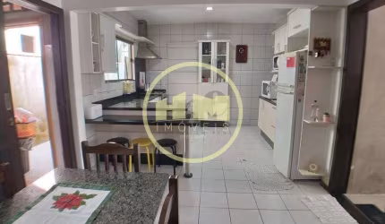 Casa semi-mobiliado com 2 dormitórios à venda