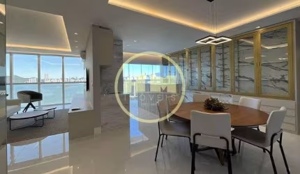 Apartamento na quadra mar, com 04 suítes à venda - Pioneiros, Balneário Camboriú