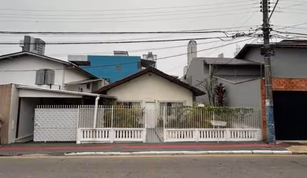 Casa com 4 quartos à venda na Rua 1980, 25, Centro, Balneário Camboriú por R$ 1.600.000