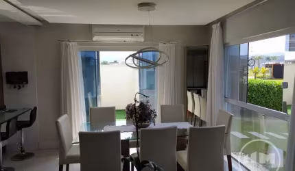 Casa em condomínio fechado à venda na Rua Ivo José Rebello, 610, Santa Regina, Camboriú por R$ 3.800.000