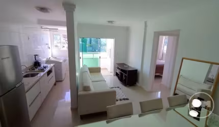 Apartamento com 2 quartos à venda na Rua Biguaçu, 1200, Municípios, Balneário Camboriú por R$ 630.000