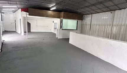 Barracão / Galpão / Depósito para alugar na Marginal Oeste, 955, Municípios, Balneário Camboriú por R$ 8.800