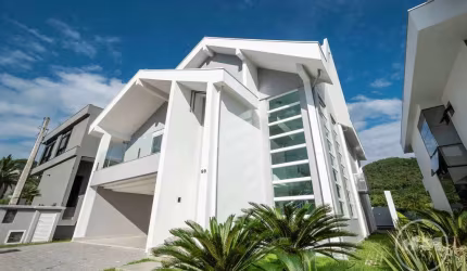Casa em condomínio fechado com 5 quartos à venda na Avenida das Arapongas, 1265, Ariribá, Balneário Camboriú por R$ 6.500.000