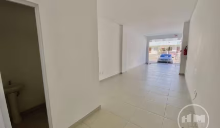 Sala comercial para alugar na Rua Madrid, 308, Santa Regina III, Camboriú por R$ 6.000