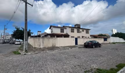 Casa à venda, 5 quartos, 2 suítes, 4 vagas, Treze de Maio - João Pessoa/PB
