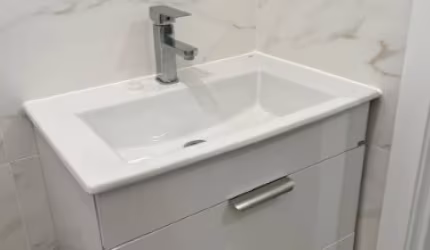 Vendo Uma Casa Na Região Jardim Santa Fe Com 3 Quartos Por 495 Mil.