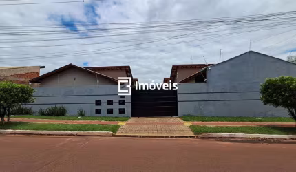 Casa de 02 quartos com suíte em condomínio