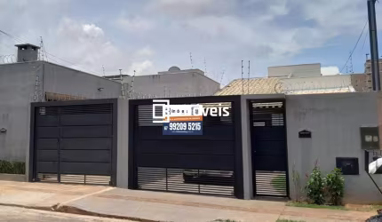 Casa de 03 Quartos na Vila Nasser próxima a UCDB