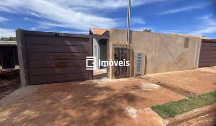 Casa de 02 quartos em condomínio