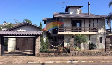 Casa com piscina no Primavera, conheça este produto!