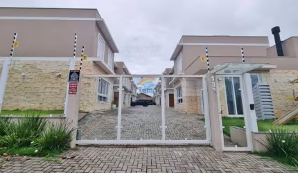 Sobrado novo em condomínio estilo contemporâneo, 03 dormitórios, sendo 01 suíte, 02 vagas de garagem.