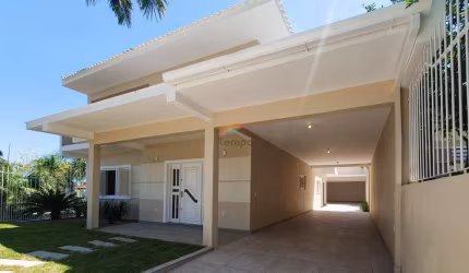 Casa reformada com 4 suítes, localizado no Bairro Imigrante Norte de Campo Bom/RS