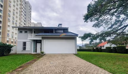 Casa semi mobiliada com 2 terrenos localizada no Jardim Mauá - Novo Hamburgo.